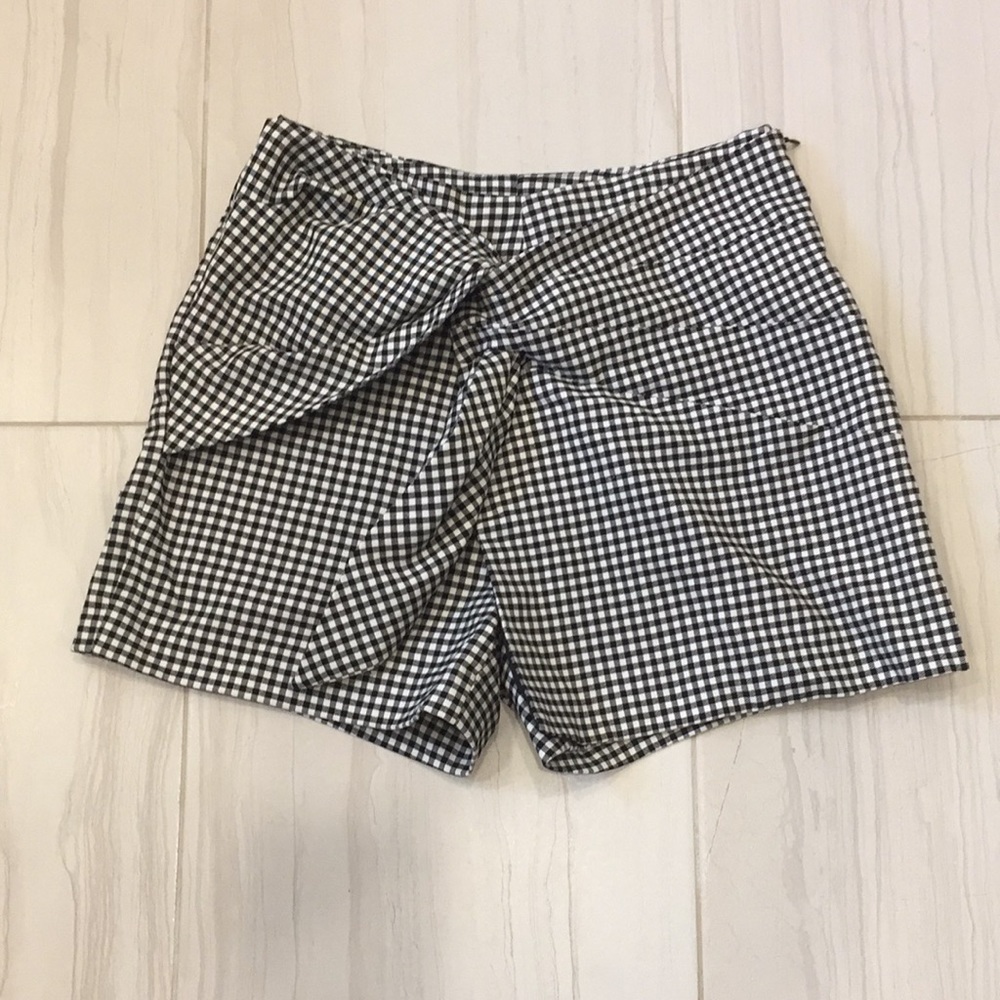 Dex black and white gingham shorts size small